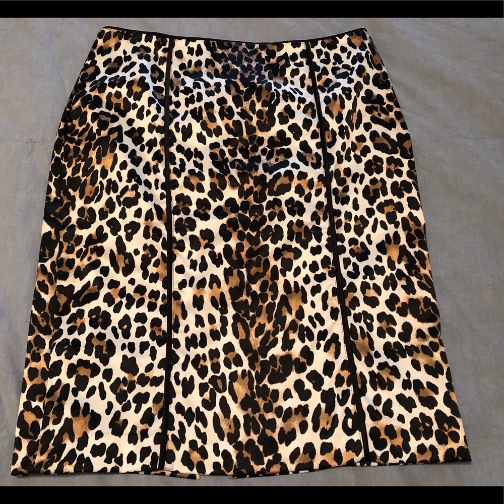 Leopard skirt